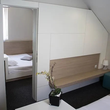 Garni Krevet&dorucak Bed & Breakfast 3*